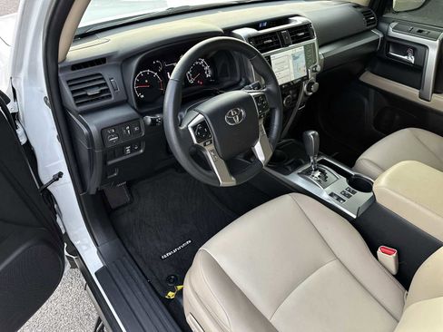 Used 2024 Toyota 4Runner SR5 Premium w/ Moonroof Package image 10