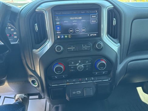 Used 2022 Chevrolet Silverado 1500 LT w/ Diesel Off-Road Package image 16