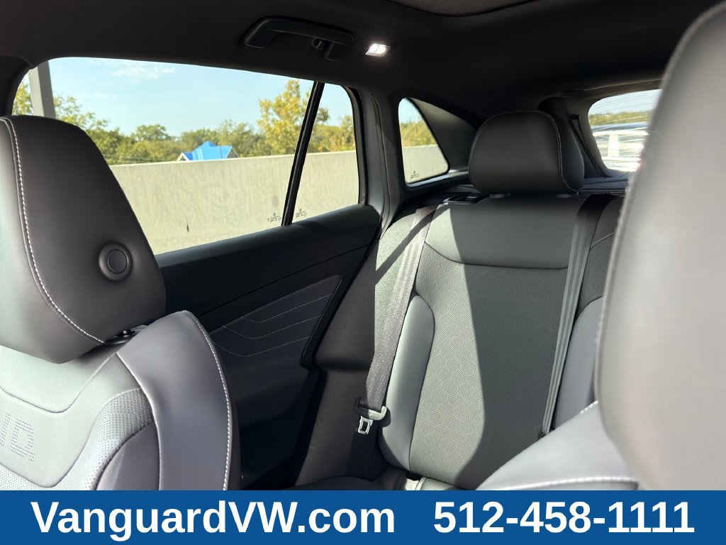 Used 2023 Volkswagen ID.4 Pro S AWD/4WD image 16