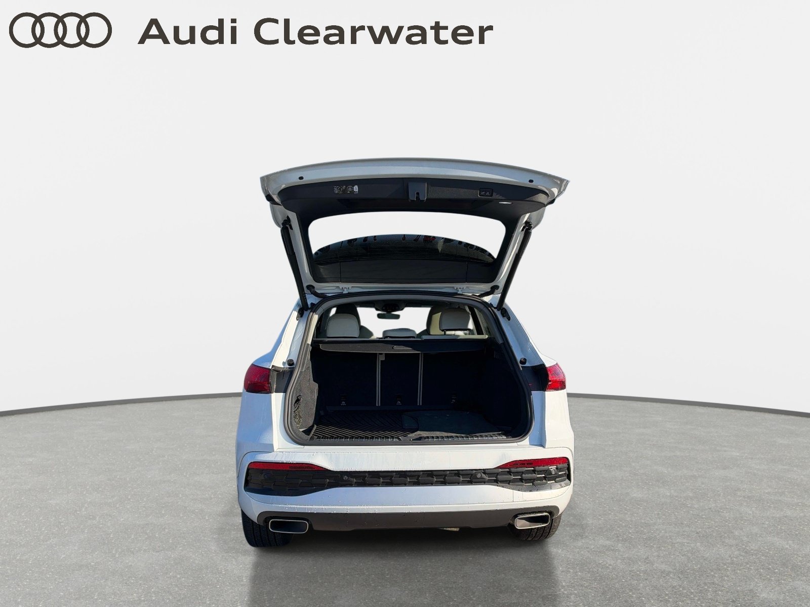 Used 2025 Audi Q5 Premium Plus AWD/4WD image 10