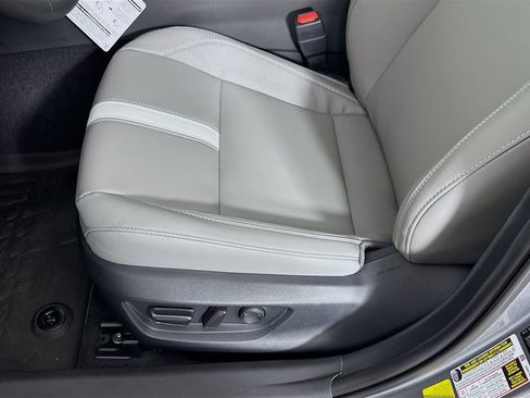 Used 2026 Toyota Camry SE image 13