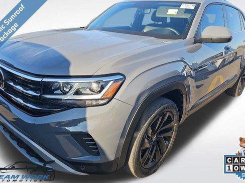 Used 2022 Volkswagen Atlas Cross Sport SE w/ Panoramic Sunroof Package image 1