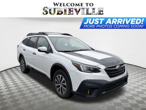 Used 2021 Subaru Outback Premium image 1