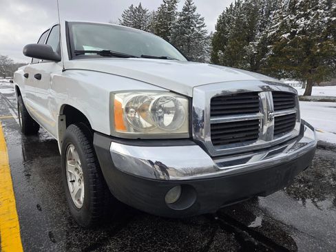 Used 2005 Dodge Dakota SLT image 15