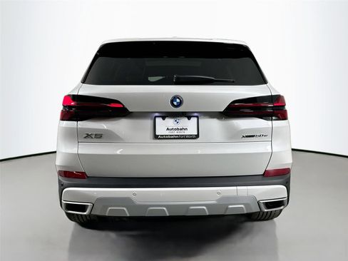 New 2026 BMW X5 xDrive50e w/ Climate Comfort Package AWD/4WD image 6