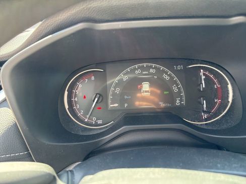 Used 2025 Toyota RAV4 XLE image 14