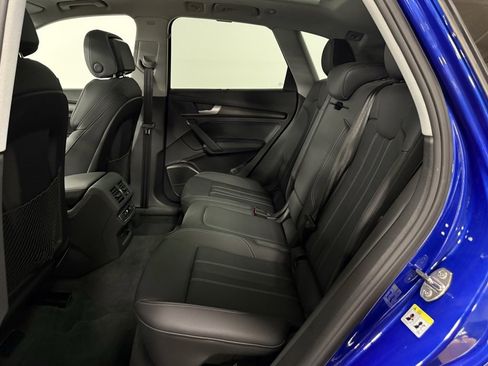 Used 2024 Audi Q5 e Premium Plus w/ Premium Plus Package image 17