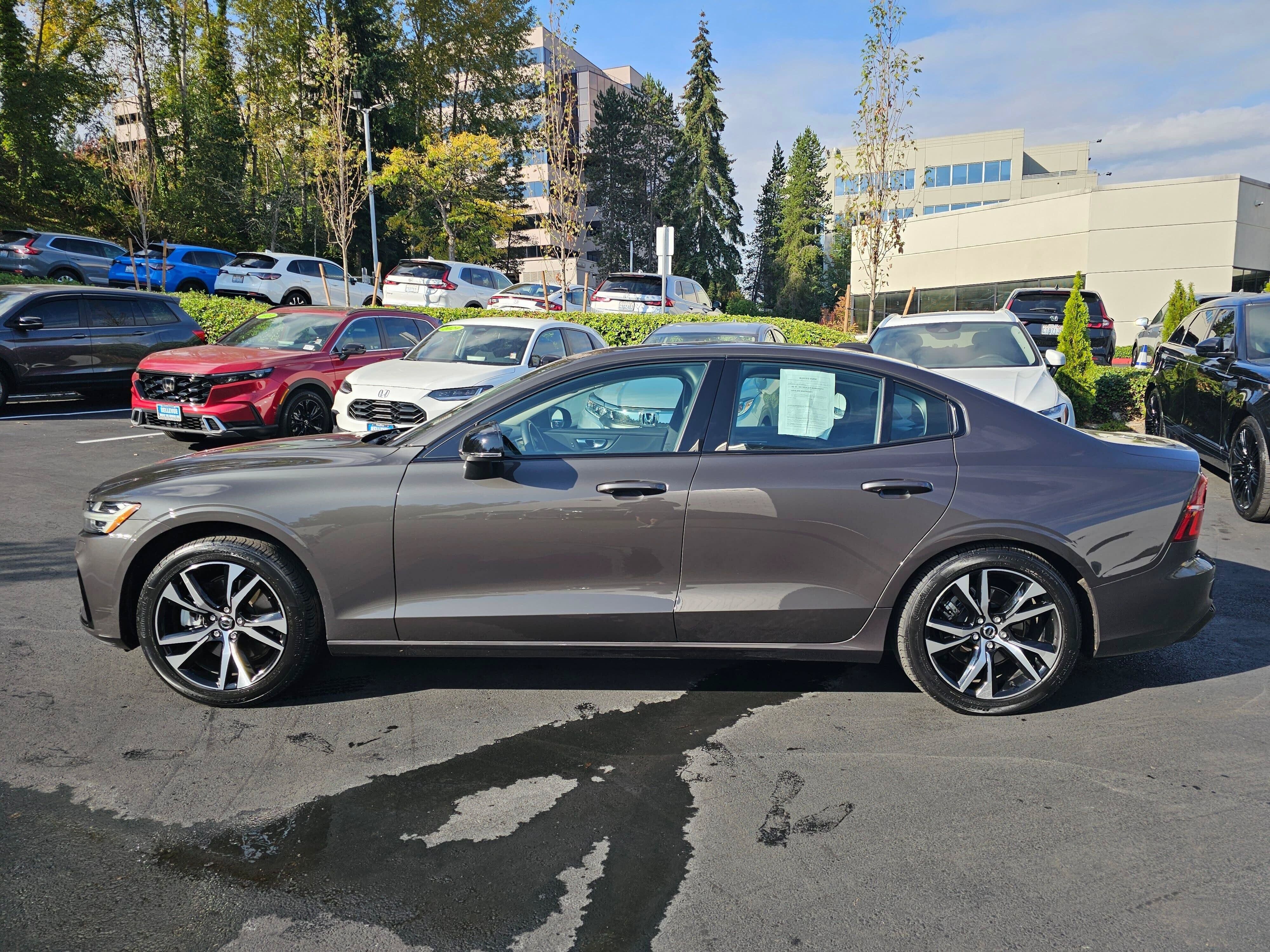 Used 2025 Volvo S60 B5 Core AWD/4WD image 4