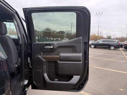 Used 2019 Chevrolet Silverado 1500 LT Trail Boss image 15