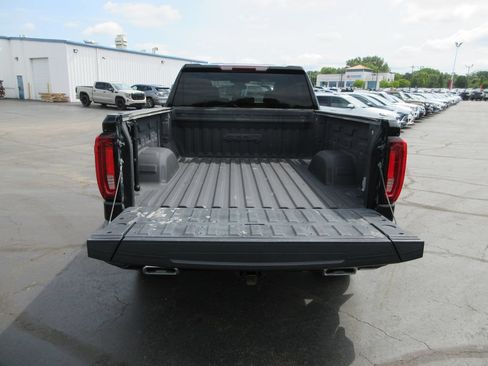 Certified 2022 GMC Sierra 1500 AT4 AWD/4WD image 7
