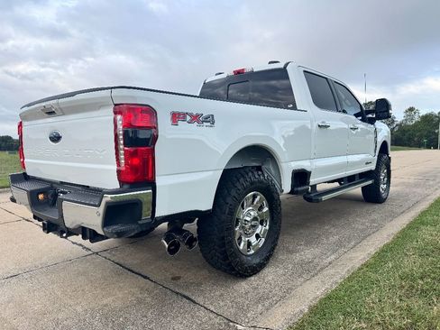 Used 2024 Ford F250 Lariat w/ Chrome Package image 5