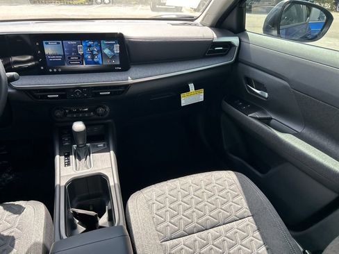 New 2026 Nissan Kicks SV image 12