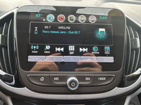 Used 2018 Chevrolet Volt LT w/ Comfort Package FWD image 22