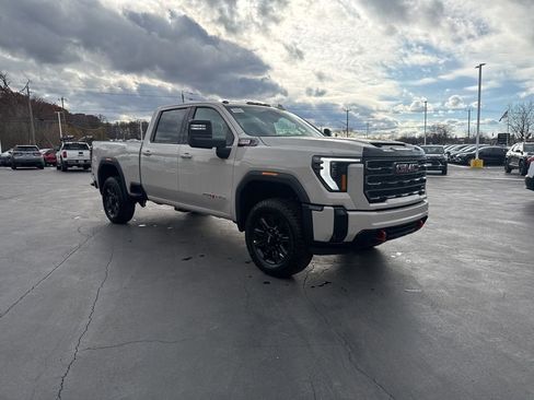 New 2026 GMC Sierra 2500 AT4 image 4