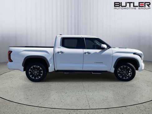 Used 2022 Toyota Tundra Limited AWD/4WD image 6