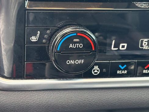 Certified 2023 Nissan Rogue Platinum w/ Platinum Premium Package image 16