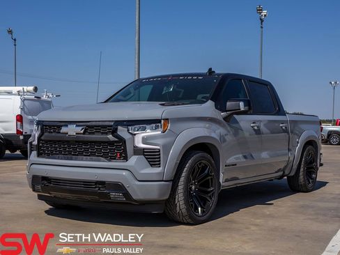 Used 2025 Chevrolet Silverado 1500 RST AWD/4WD image 5