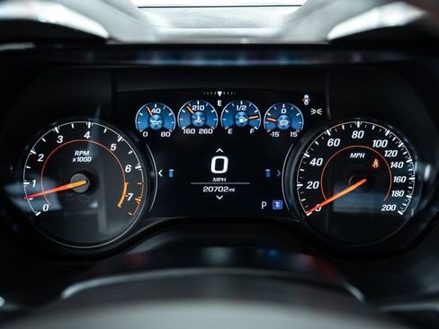 Used 2020 Chevrolet Camaro ZL1 image 36