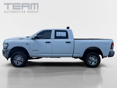 Certified 2022 RAM 2500 Tradesman w/ Chrome Appearance Group AWD/4WD image 4