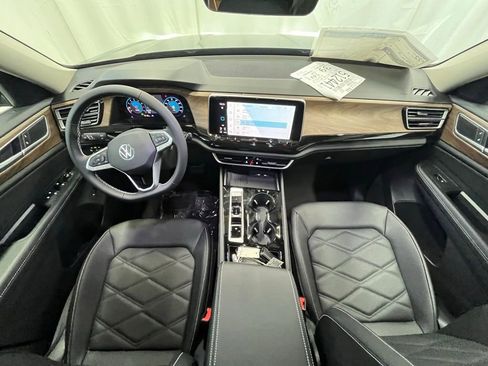 New 2026 Volkswagen Atlas SE image 13