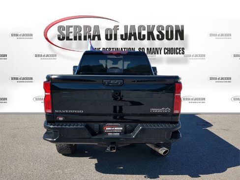 Used 2025 Chevrolet Silverado 2500 High Country w/ High Country Premium Package image 8
