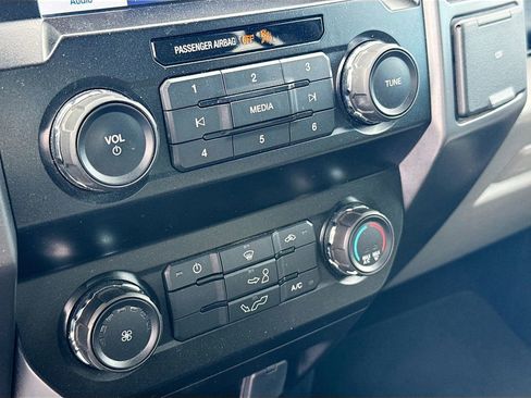 Used 2019 Ford F150 XLT w/ Trailer Tow Package image 17