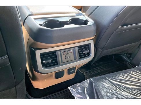 Used 2023 Ford F250 Lariat w/ Chrome Package AWD/4WD image 36
