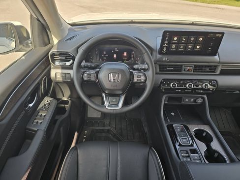 New 2026 Honda Pilot Elite image 14