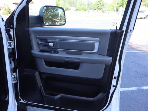Used 2018 RAM 2500 Big Horn AWD/4WD image 26