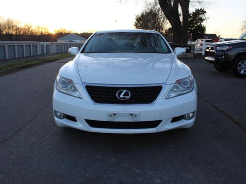 Used 2011 Lexus LS 460 image 2