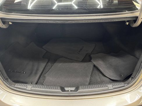 Used 2014 Hyundai Elantra SE image 43