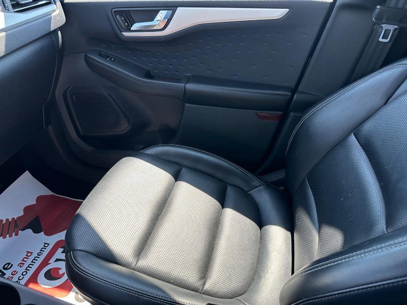 Used 2020 Ford Escape SEL AWD/4WD image 21