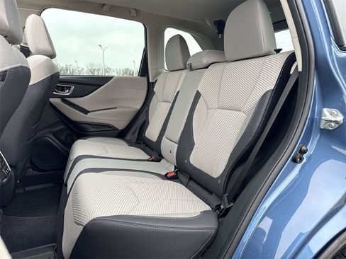Used 2023 Subaru Forester Premium image 25
