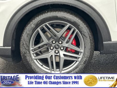 New 2026 Ford Explorer ST w/ Sun And Sound Package image 27