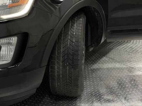 Used 2017 Ford Explorer Sport w/ Equipment Group 401A image 37