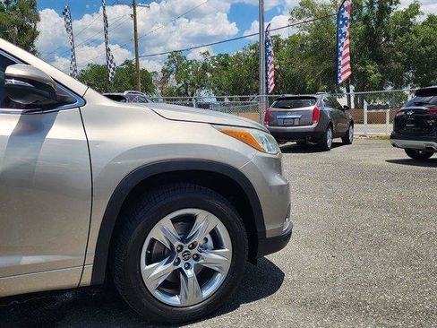 Used 2016 Toyota Highlander Limited FWD image 6