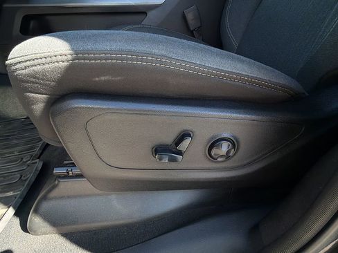 Used 2019 RAM 1500 Big Horn RWD image 28