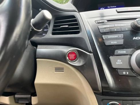 Used 2013 Acura ILX w/ Premium Package FWD image 19