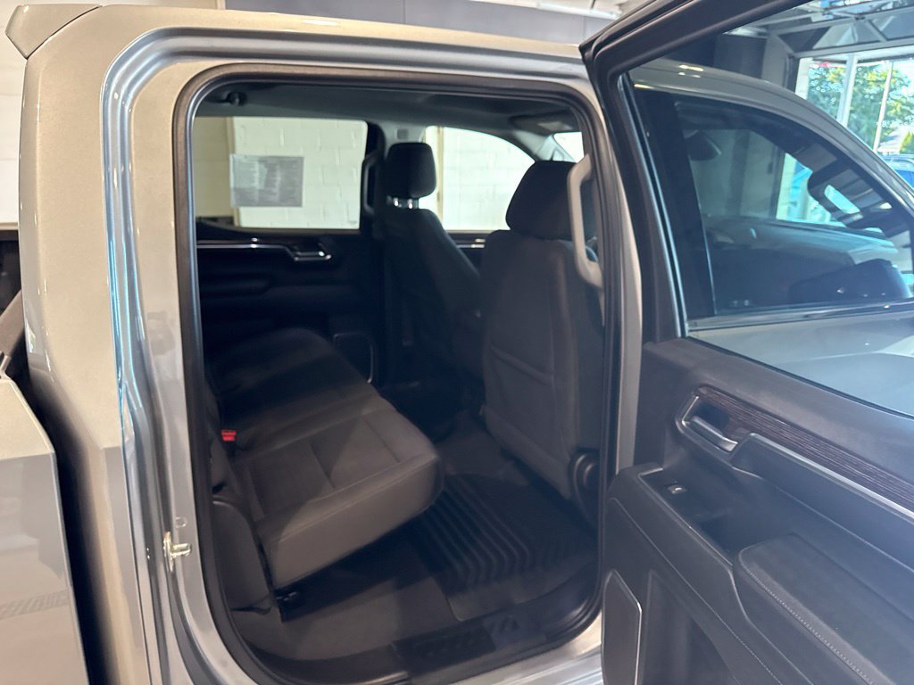 Used 2023 GMC Sierra 1500 SLE AWD/4WD image 15