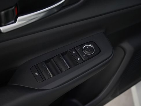 Used 2026 Toyota Prius AWD image 18