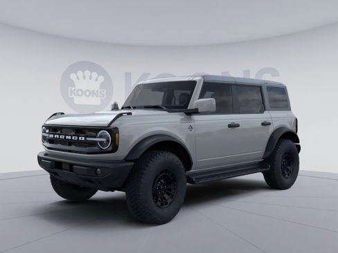 New 2026 Ford Bronco Outer Banks AWD/4WD image 1
