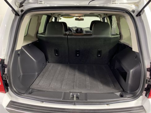 Used 2016 Jeep Patriot High Altitude image 31