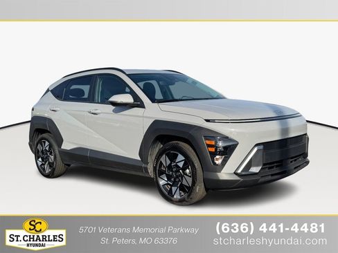 Certified 2025 Hyundai Kona SEL image 1