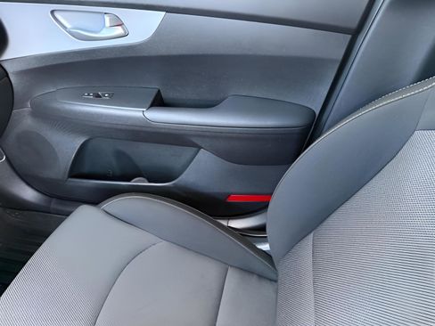 Used 2024 Kia Forte LXS FWD image 25