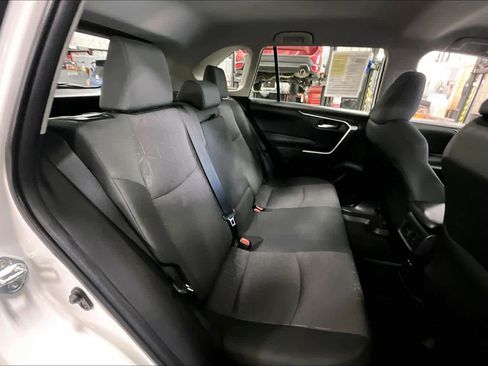 Used 2023 Toyota RAV4 XLE image 18