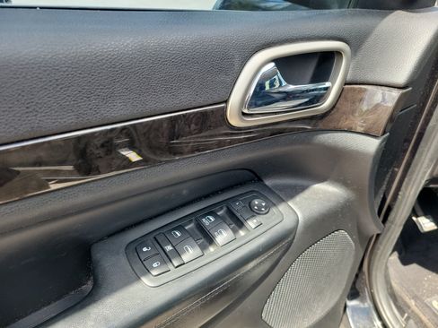 Used 2013 Jeep Grand Cherokee Laredo RWD image 17