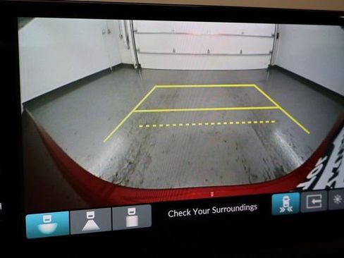 Used 2025 Honda CR-V EX-L image 25