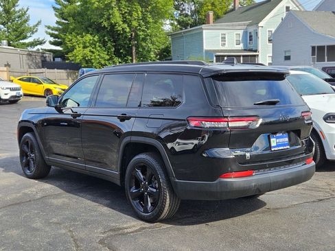 Used 2021 Jeep Grand Cherokee L Laredo image 3