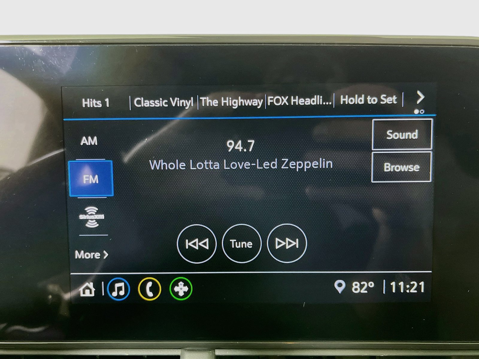 Used 2025 Chevrolet Trax LS w/ Driver Confidence Package FWD image 19