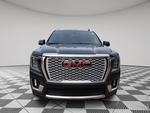 Used 2022 GMC Yukon Denali AWD/4WD image 2